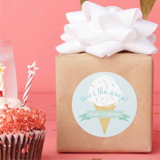 Adesivo Redondo Sorvete de Sprinkles Aqui está o aniversário de Sc (Festa)