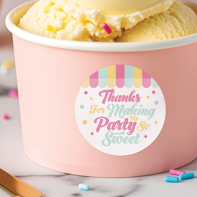 Adesivo Redondo Sorvete Parlor Adquirindo Obrigado Festa de aniver (Ice Cream Parlor Awning Thank You Birthday Party Classic Round Sticker)