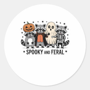 Adesivo Redondo Spooky e Feral Dia de as Bruxas engraçado Raccoon