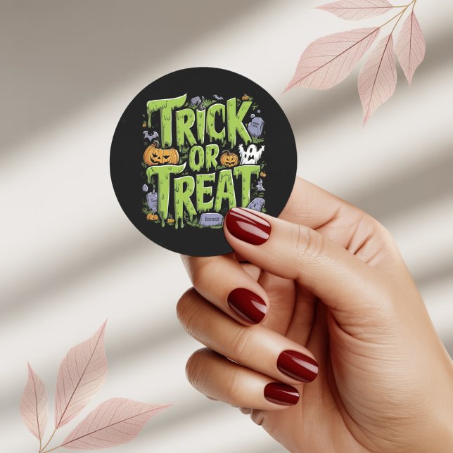 Adesivo Redondo Spooky Trick or Treat Slime Halloween Sticker (Criador carregado)
