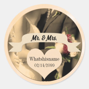 Adesivo Redondo Sr. e Sra. Casamento com nome e data no Sepia
