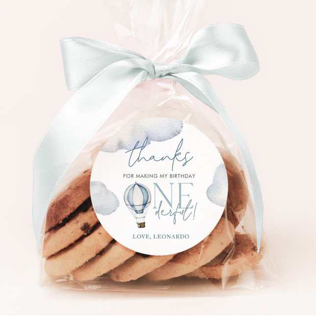 Adesivo Redondo Sr. ONEGreat Hot Air Ballon Boy primeiro aniversar (Mr Onederful Blue Hot Air Balloon | Matching items available.)