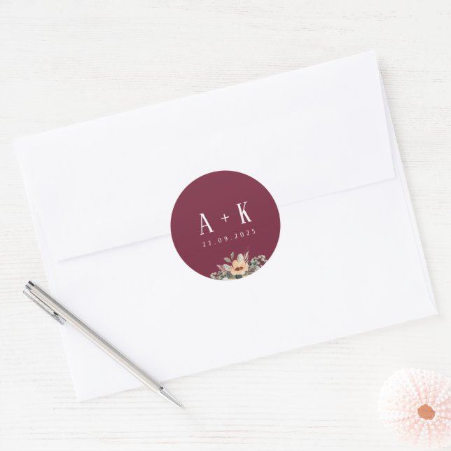 Adesivo Redondo Stickers, Elegante monograma floral burgundy (Envelope)