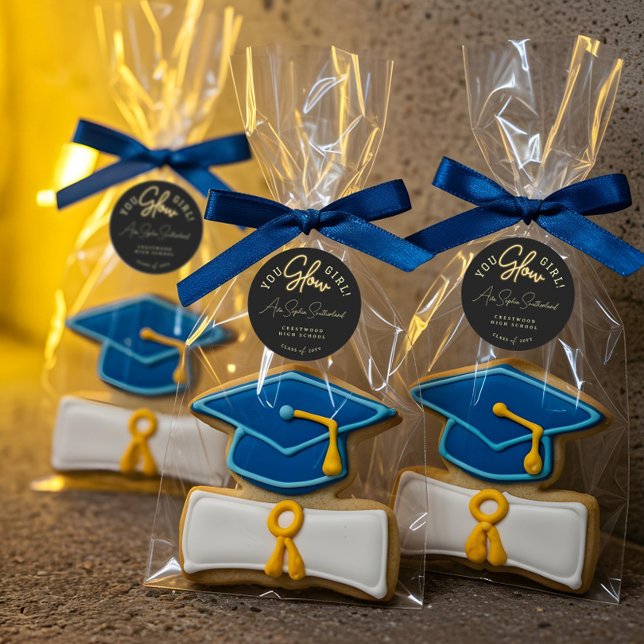 Adesivo Redondo Sua Garota Brilhante Formando Graduação Amarela de (You Glow Girl Grad Yellow Neon Script Graduation Classic Round Sticker)