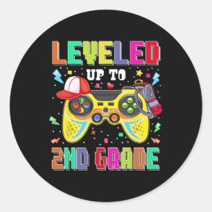 Adesivo Redondo Subiu Para o 2º Ano Gamer Primeiro Dia Meninos Ck