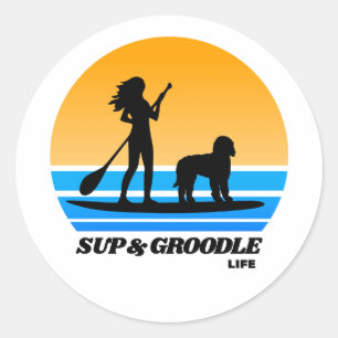 Adesivo Redondo SUP e Groodle - Mãe de Cachorro de Paddleboard Sta