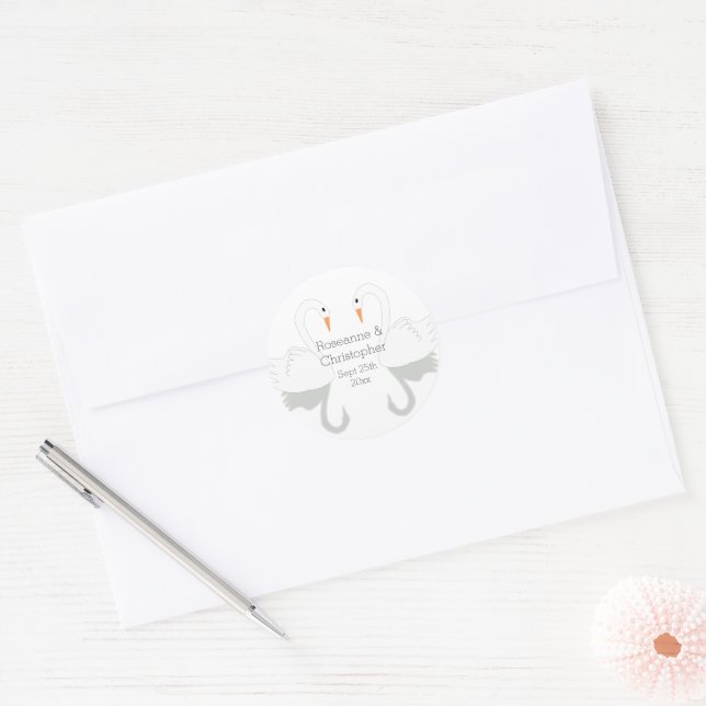 Adesivo Redondo Swans Design Wedding (Envelope)