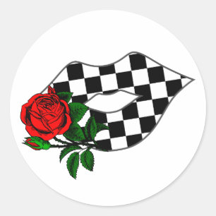 Adesivo Redondo T-shirt Checkered da rosa vermelha do beijo dos