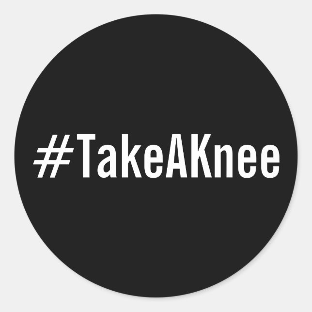 Adesivo Redondo #TakeAKnee, texto branco em negrito em autocolante (Frente)
