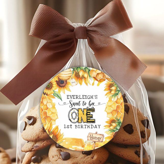 Adesivo Redondo Tão doce de ser um primeiro aniversario floral (Criador carregado)