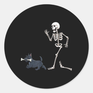 Adesivo Redondo Terrier Escocês Engraçado de Halloween e Esqueleto