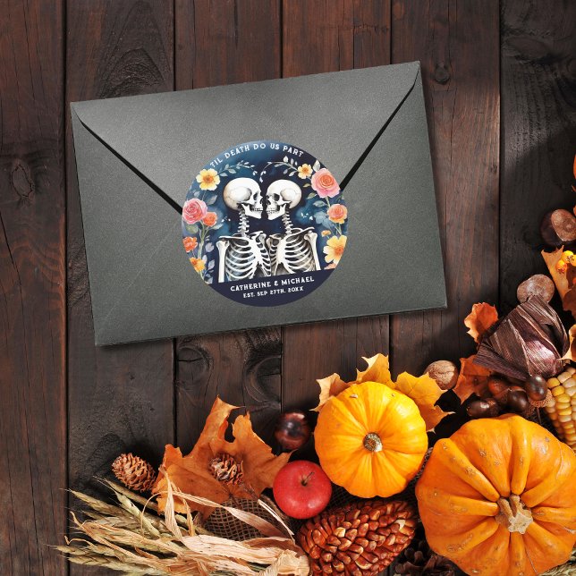 Adesivo Redondo Til Death Nos Parte Skeletons Casamento Gótico (Criador carregado)