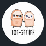 Adesivo Redondo Toe gether Funny BIg Toe Pun<br><div class="desc">Toe-gether Funny BIg Toe Pun apresenta um lindo casal de dedos grandes. Presente perfeito para família e amigos que adoram trocadilhos de dedos de anatomia fofa.</div>