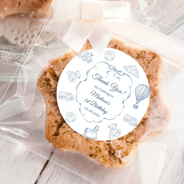 Adesivo Redondo Toile De Jouy Blue Bow Birthday Party  (Criador carregado)