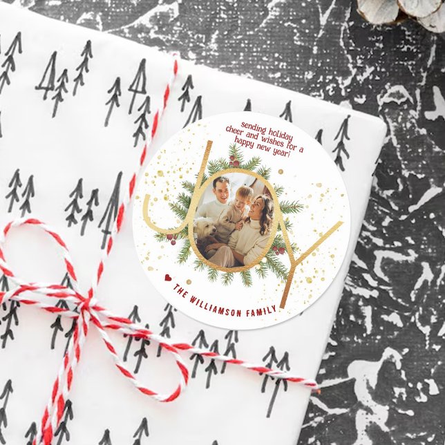 Adesivo Redondo Trendy Joy Pine Boughs Wreath Christmas Photo (Criador carregado)