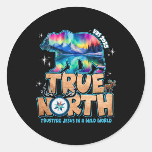 Adesivo Redondo True North Vbs 2025 Confiar em Jesus Deserto Crist