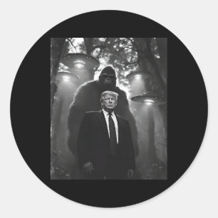 Adesivo Redondo Trump Pé Grande Ufo Encontro Alienígena Invasão Ua