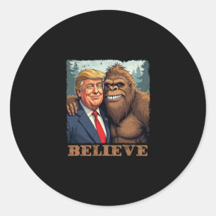 Adesivo Redondo Trump Sasquatch Bigfoot Acredite Piada Novidade Re