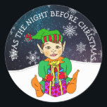 Adesivo Redondo Twas the Night Before Christmas Elf<br><div class="desc">A mão bonita puxou o elfo de Natal sentado com os seus presentes numa noite cheia de estrelas.</div>