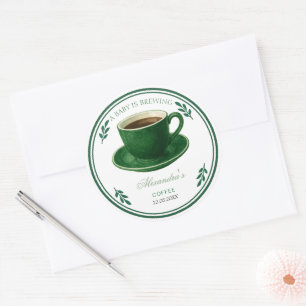 Adesivo Redondo Um Bebê Está Preparando Xícara de Café Chá de Bebê