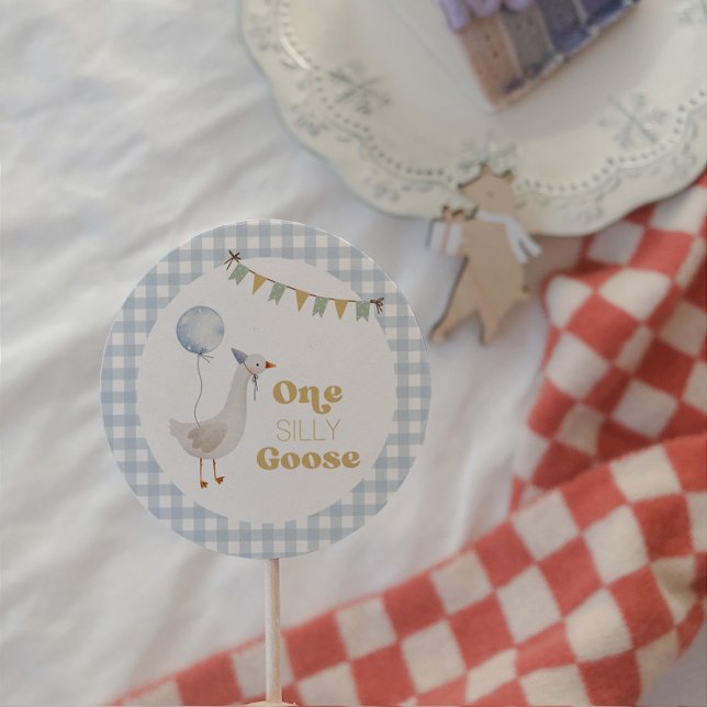 Adesivo Redondo Um Bobo ganha aniversário (Criador carregado)