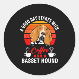Adesivo Redondo Um bom dia começa com café e um basset hound
