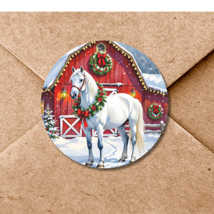 Adesivo Redondo Um Cavalo Branco Festivo e Natal de Celeiro de Inv