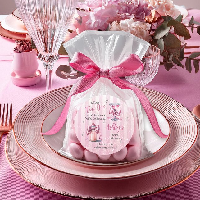 Adesivo Redondo Um Chá de fraldas Tini Um Pink Coquette Girl ("A Sweet Tini One Is On the Way . . ." Coquette Bows Martini | Bottle Girl Baby Shower Favor Sticker)