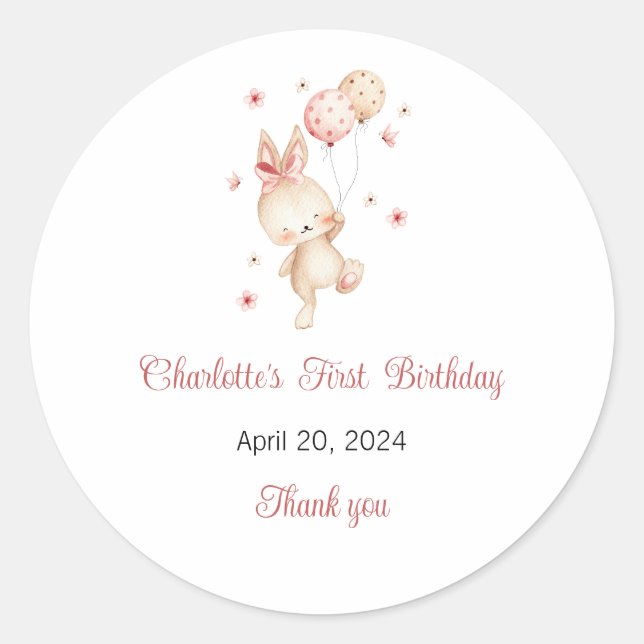 Adesivo Redondo Um coelhinho é um autocolante, rótulos de aniversá (Frente)