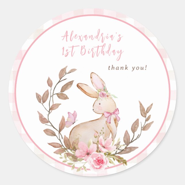 Adesivo Redondo Um Coelhinho Está Transformando Uma Menina Rosa (Frente)