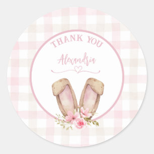 Adesivo Redondo Um Coelhinho Está Transformando Uma Menina Rosa