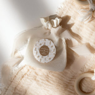 Adesivo Redondo Um coelho está no caminho do Chá de fraldas neutro