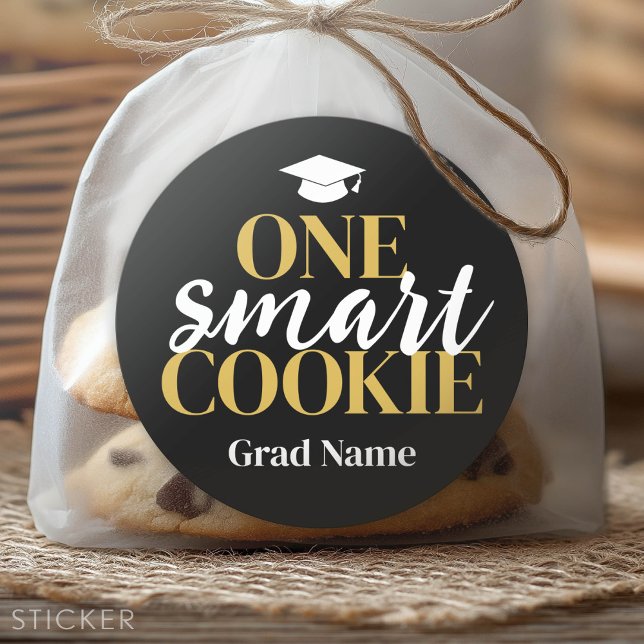 Adesivo Redondo Um cookie inteligente - Nome e Boné do Formando -  (Custom Graduation Sticker - Favor Stickers or Envelope Label)