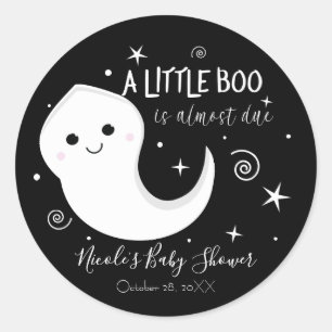 Adesivo Redondo Um Fantasminha Fofo de Halloween para Baby Shower