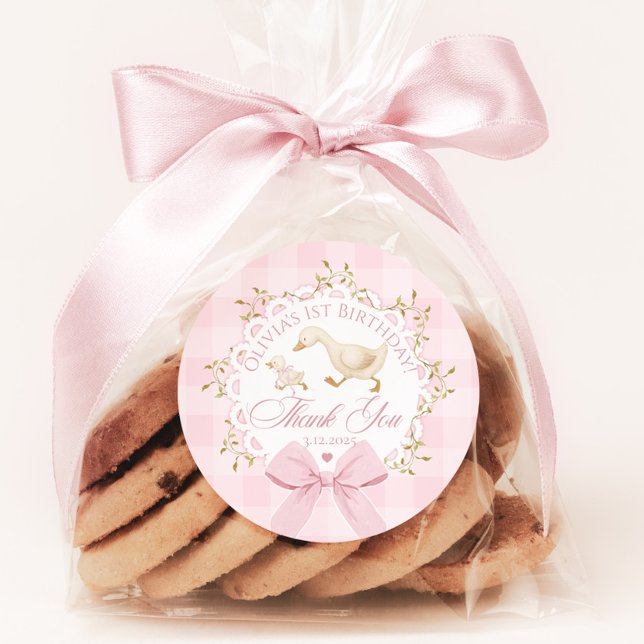 Adesivo Redondo Um Ganso Bobo Rosa Gingham Caprichoso Obrigado (Criador carregado)