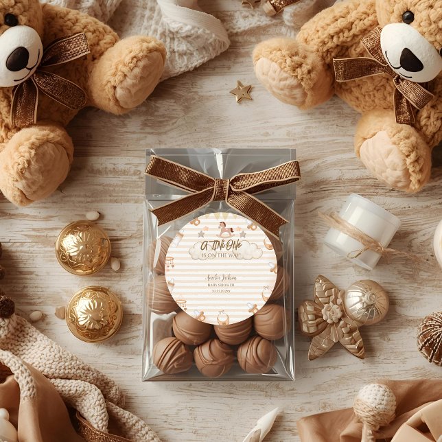 Adesivo Redondo Um Tini No Caminho Do Chá de fraldas Espresso Mart (Criador carregado)