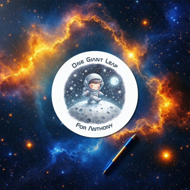 Adesivo Redondo Uma Festa de aniversário gigante do Astronauta Boy (One Giant Leap Astronaut Boy Birthday Party Classic Round Sticker)