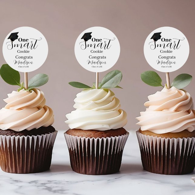 Adesivo Redondo Uma festa de formatura de biscoito inteligente (Criador carregado)