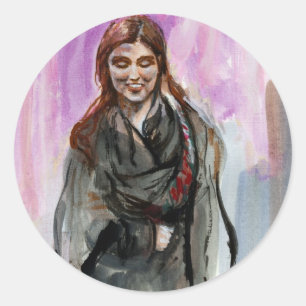 Adesivo Redondo Uma garota sorridente de preto