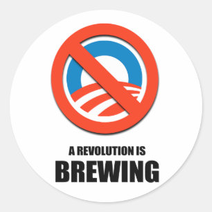 Adesivo Redondo Uma revolução está fabricando cerveja