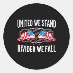 Adesivo Redondo Unida Nós Estamos Divididos Nós Caímos Patriota Am