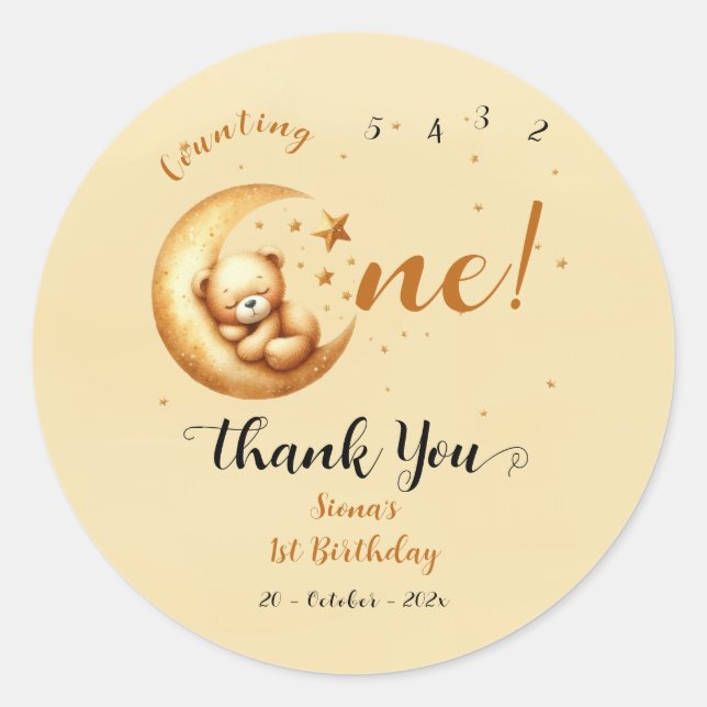 Adesivo Redondo Urso Bebê Bonito Dormindo No primeiro aniversario  (Frente)