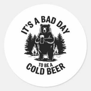 Adesivo Redondo Urso Bebendo Cerveja Acampando Engraçado É um Dia