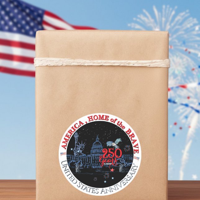 Adesivo Redondo US 250 America Home of the Brave Commemorative (US 250 America Home of the Brave Commemorative Classic Round Sticker)