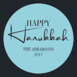 Adesivo Redondo Velas de Feriado Moderno Feliz Hanukkah<br><div class="desc">Personalize o texto personalizado acima. Você pode encontrar itens de coordenação adicionais na nossa coleção "Modern Happy Hanukkah Candles".</div>