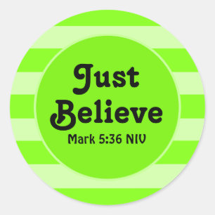 Adesivo Redondo Verde limão bonito acredita na Bíblia Versa Espera
