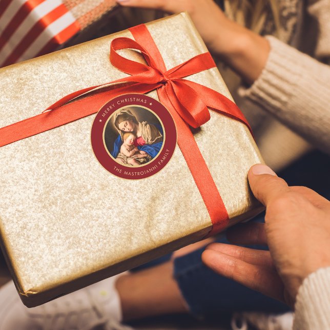 Adesivo Redondo Vermelho religioso e Dourado Madonna e Natal infan (Red and gold religious Christmas gift sticker with Madonna and Child for Catholics and Christians)