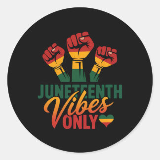 Adesivo Redondo Vibrações de Juneteenth Somente Punho História Neg