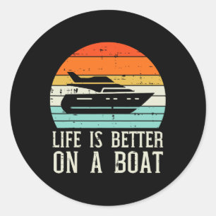 Adesivo Redondo Vida Melhor No Barco Pôr do Sol Retro Iate Capitão