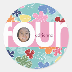 Adesivo Redondo Vinheta-número de flores desfocada